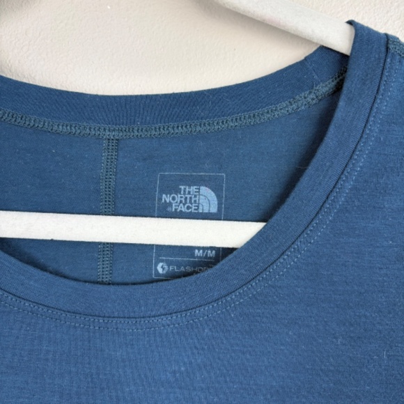 North Face High Neck Tank Top in Marine Navy - Size Medium - Picture 3 of 4